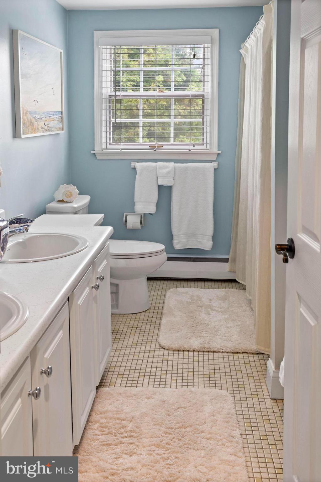 MAPLE HILL - Residential