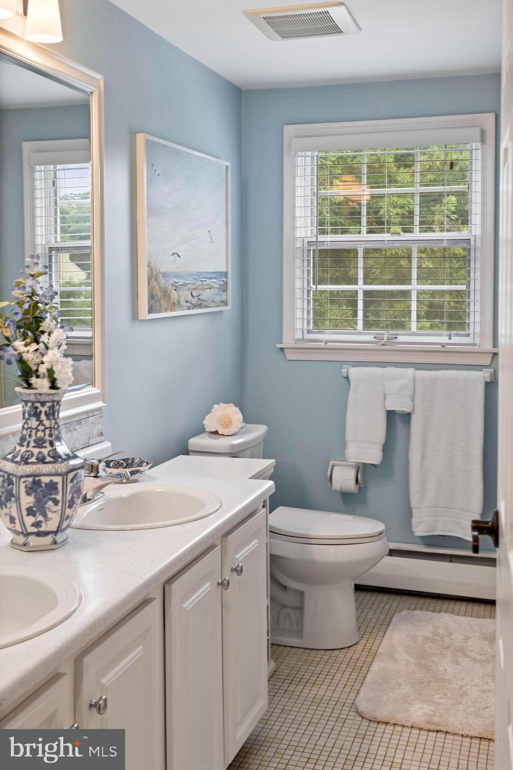 MAPLE HILL - Residential