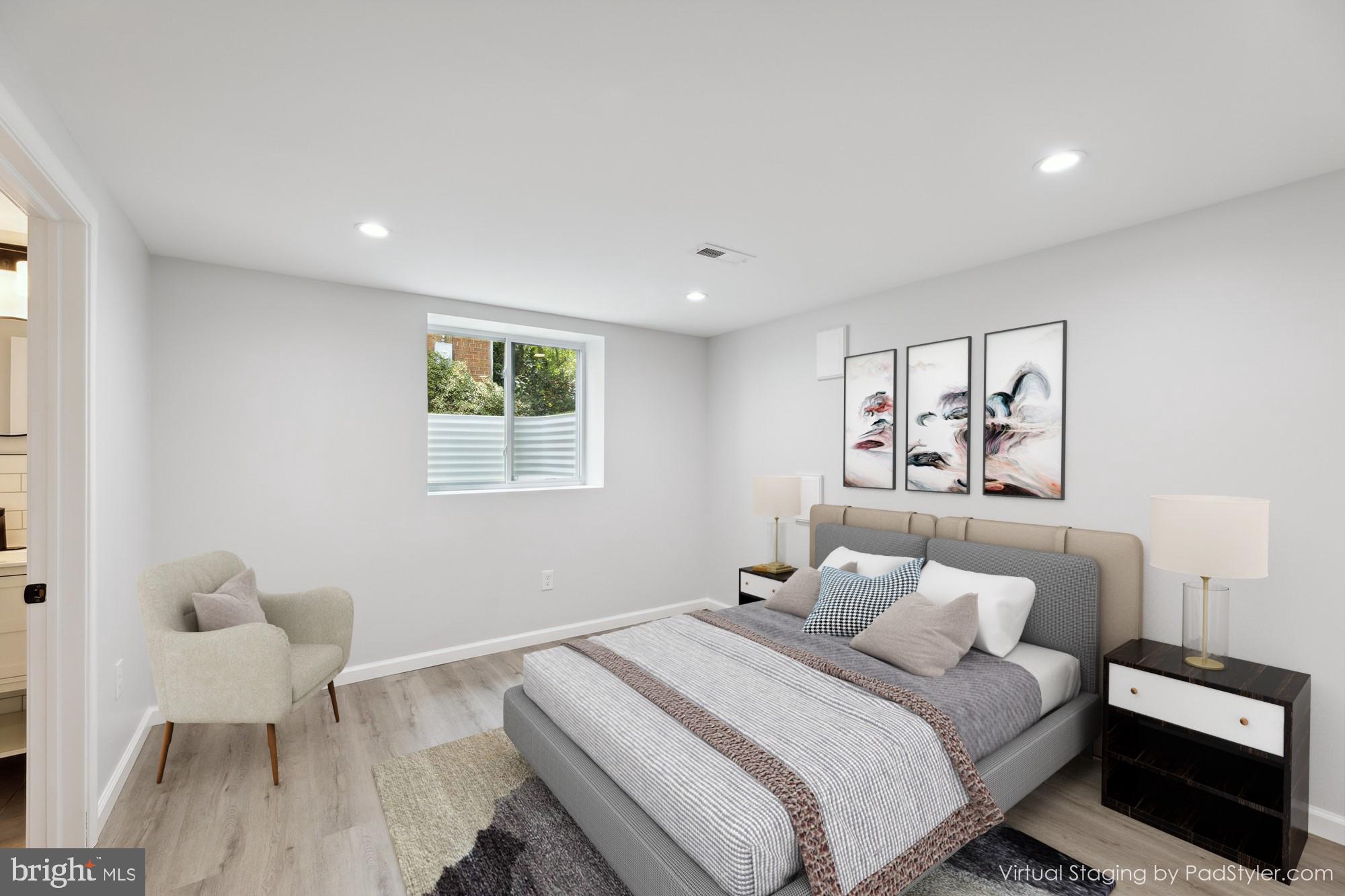 WHEATON WOODS - Residential