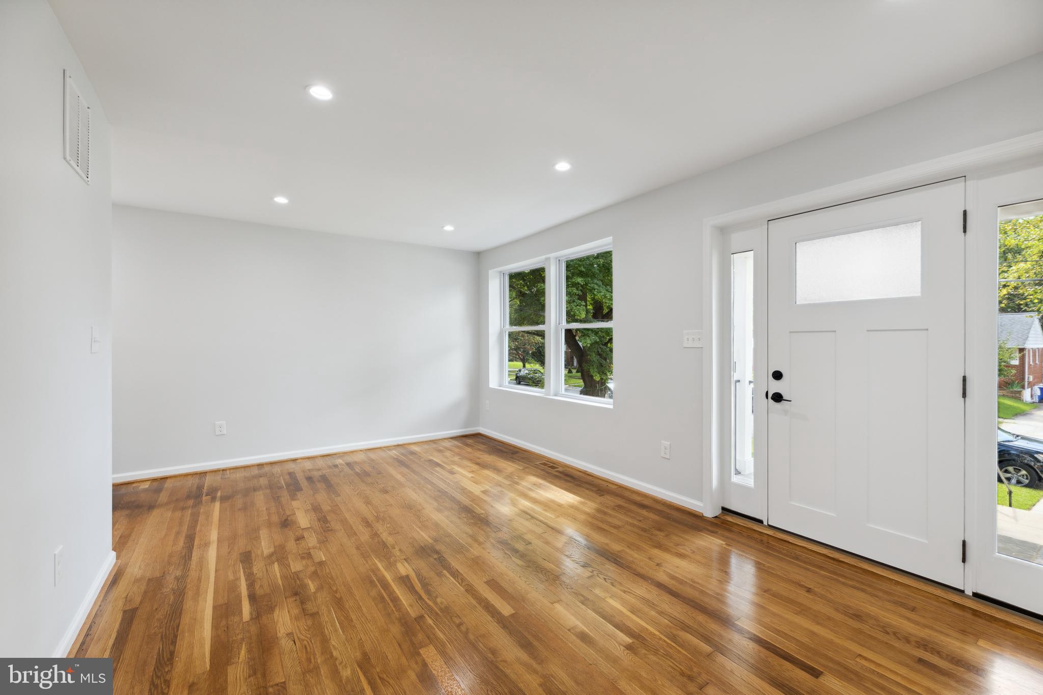 WHEATON WOODS - Residential