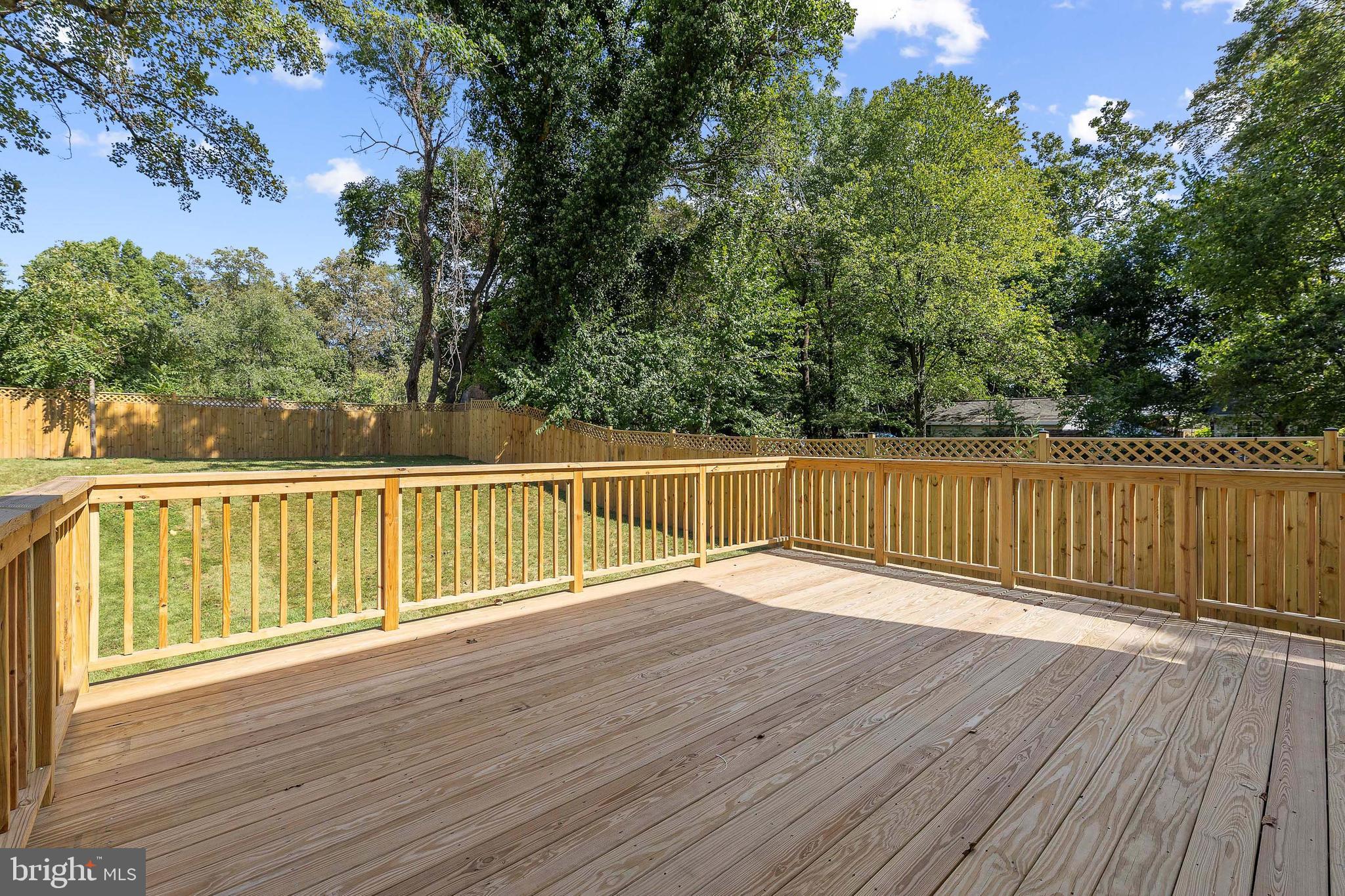 WHEATON WOODS - Residential