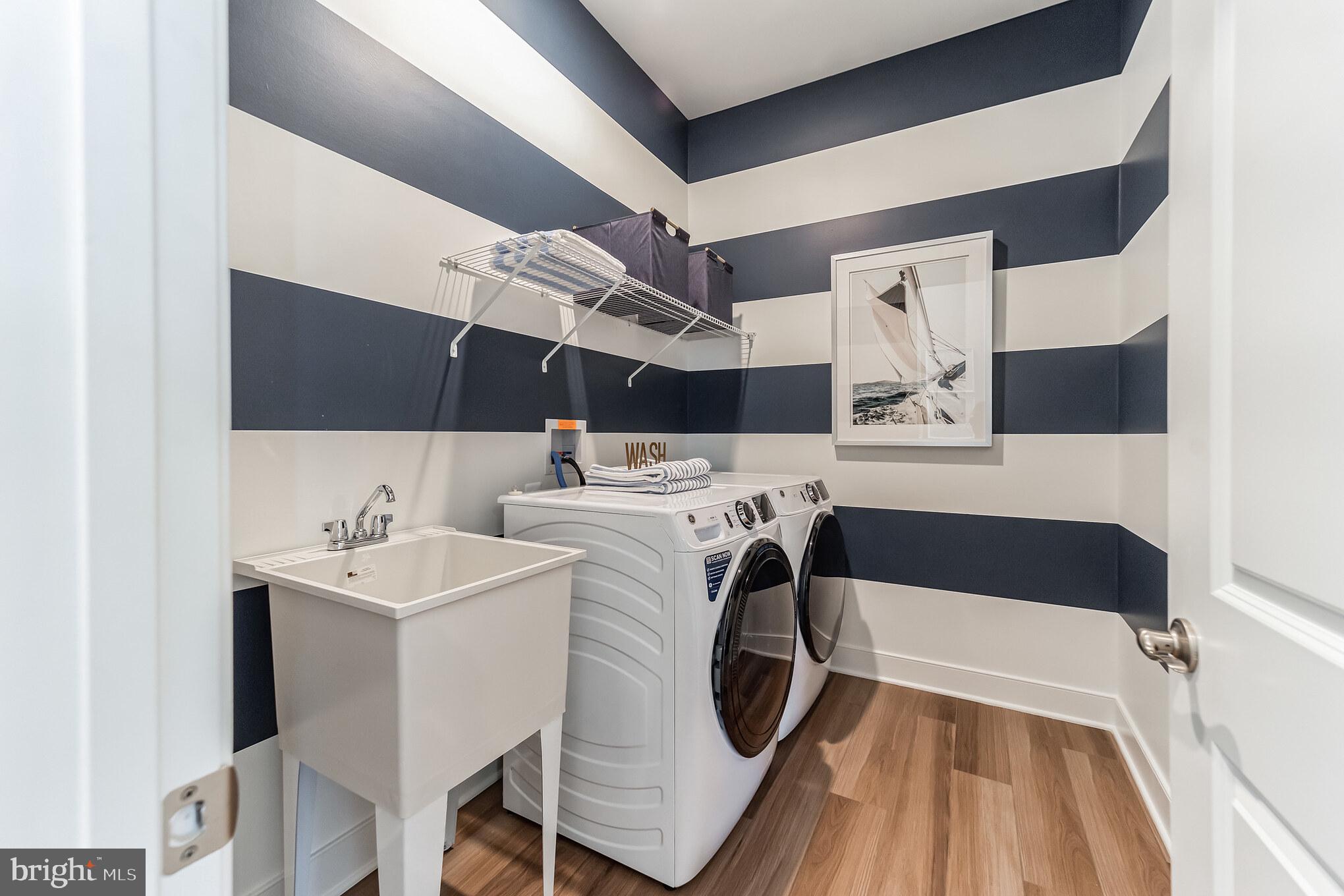 FOUR SEASONS AT KENT ISLAND - Residential