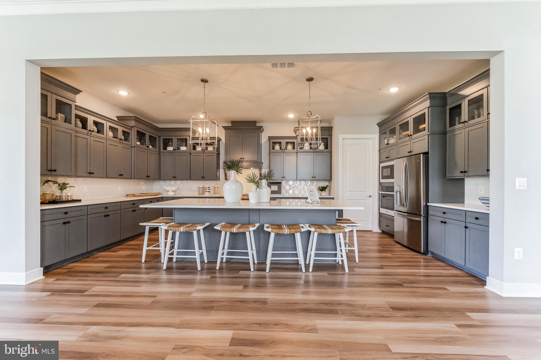 FOUR SEASONS AT KENT ISLAND - Residential