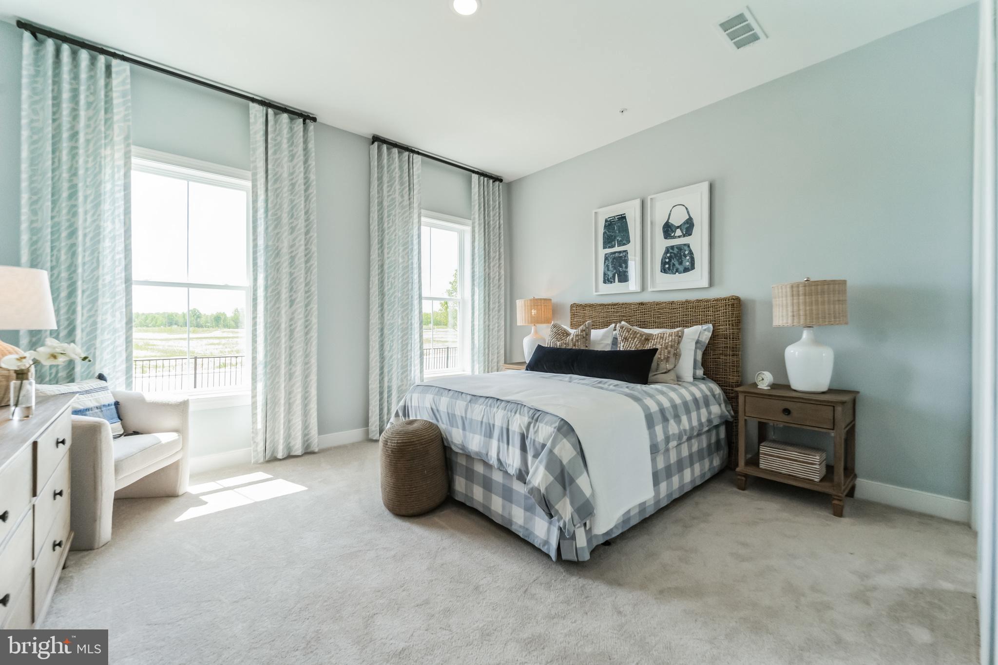 FOUR SEASONS AT KENT ISLAND - Residential