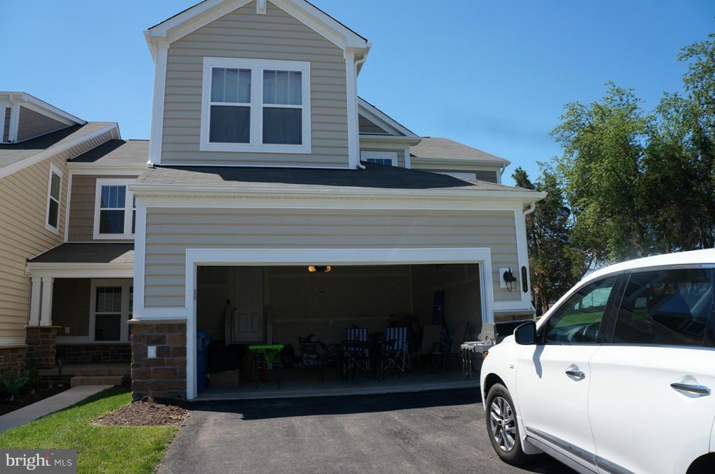 TRENT GROVE - Residential