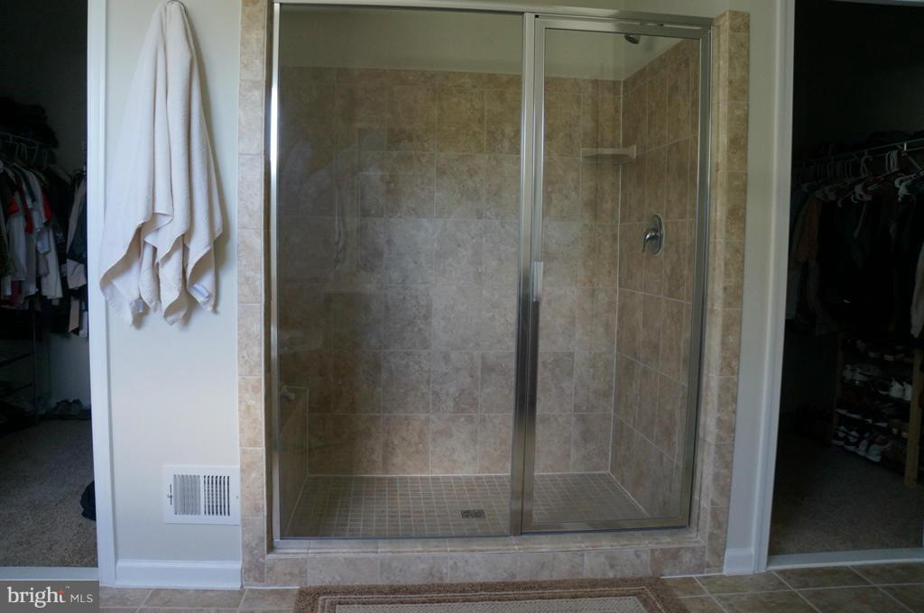 TRENT GROVE - Residential