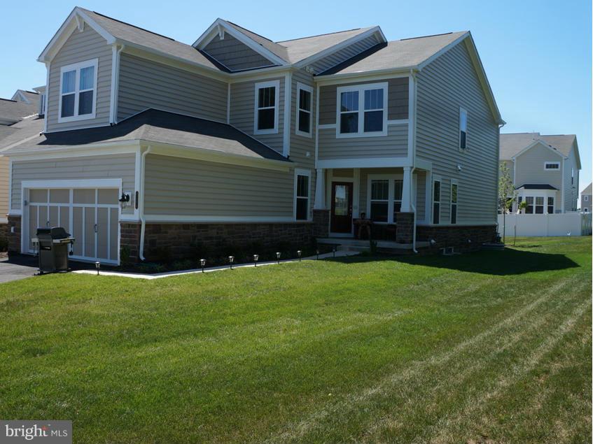 TRENT GROVE - Residential