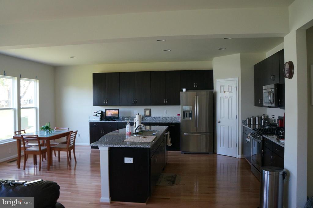 TRENT GROVE - Residential