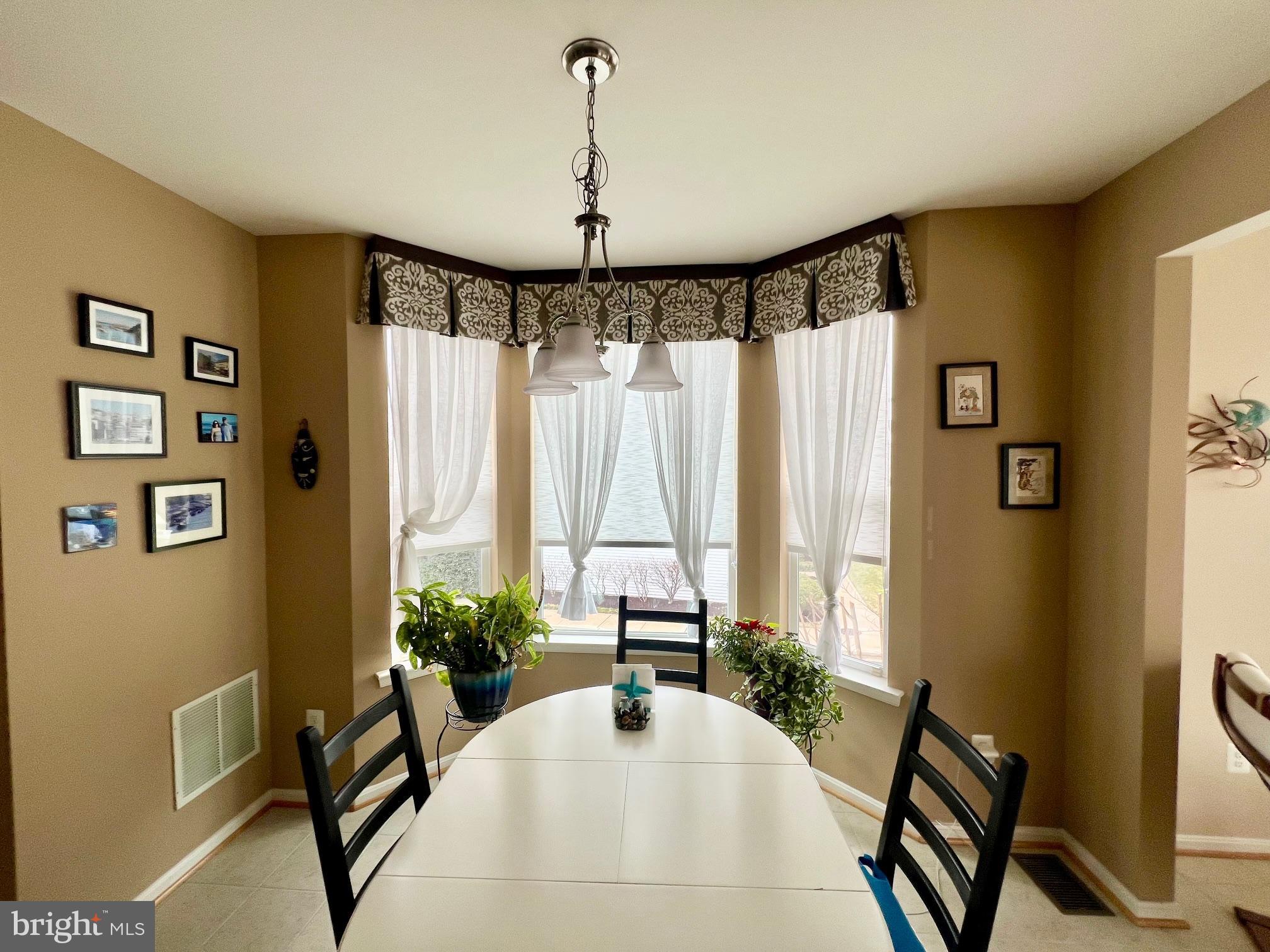 DEEP HARBOUR - Residential