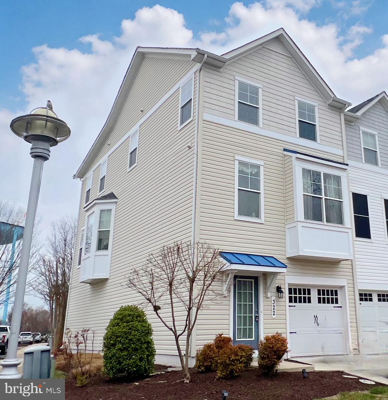 322 SHIPYARD DRIVE 82