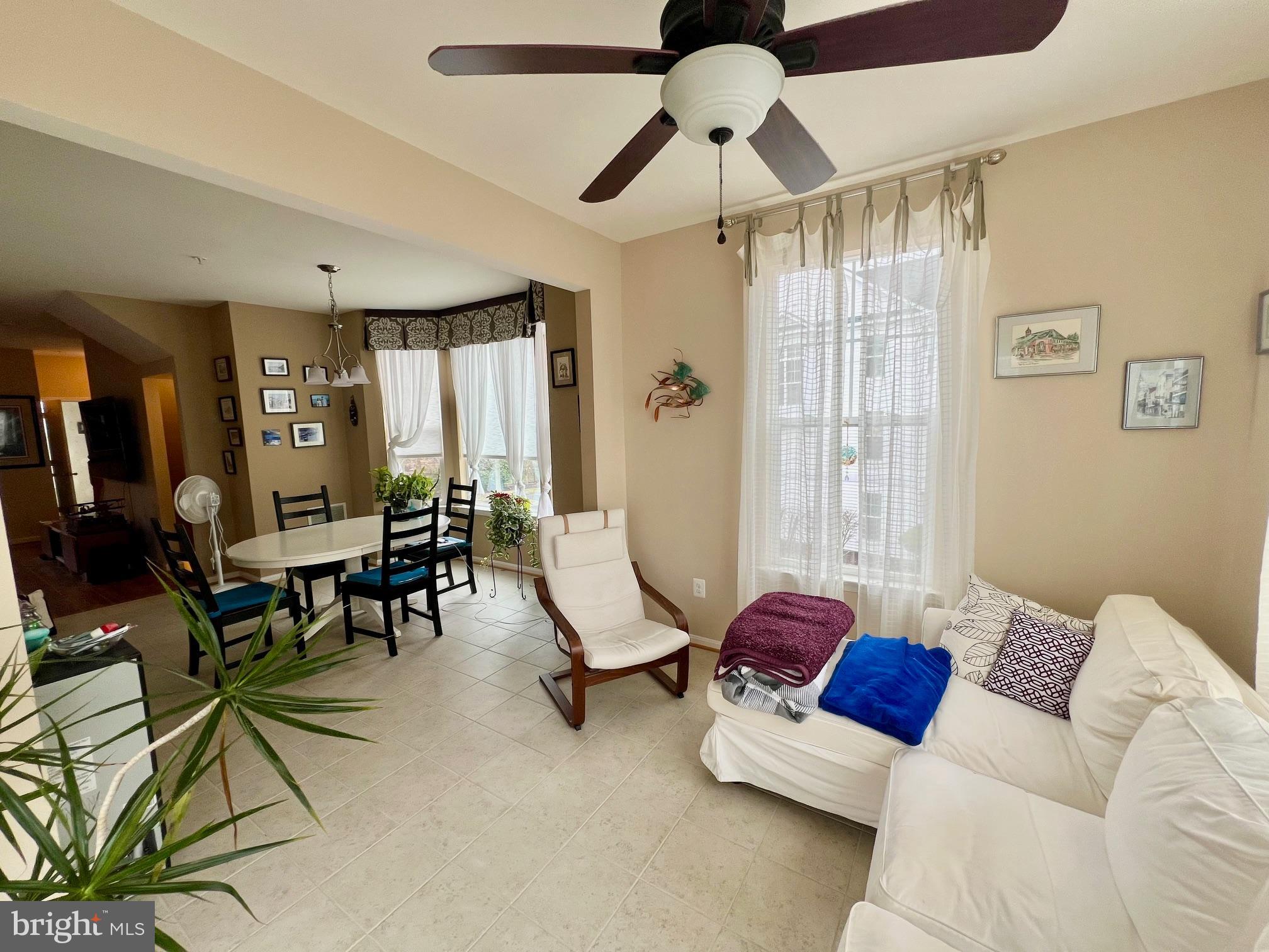 322 SHIPYARD DRIVE 82