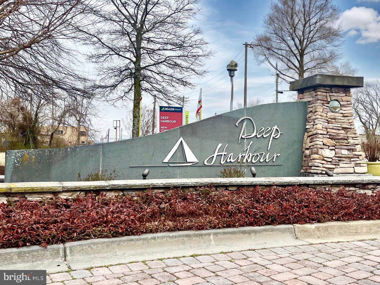 DEEP HARBOUR - Residential