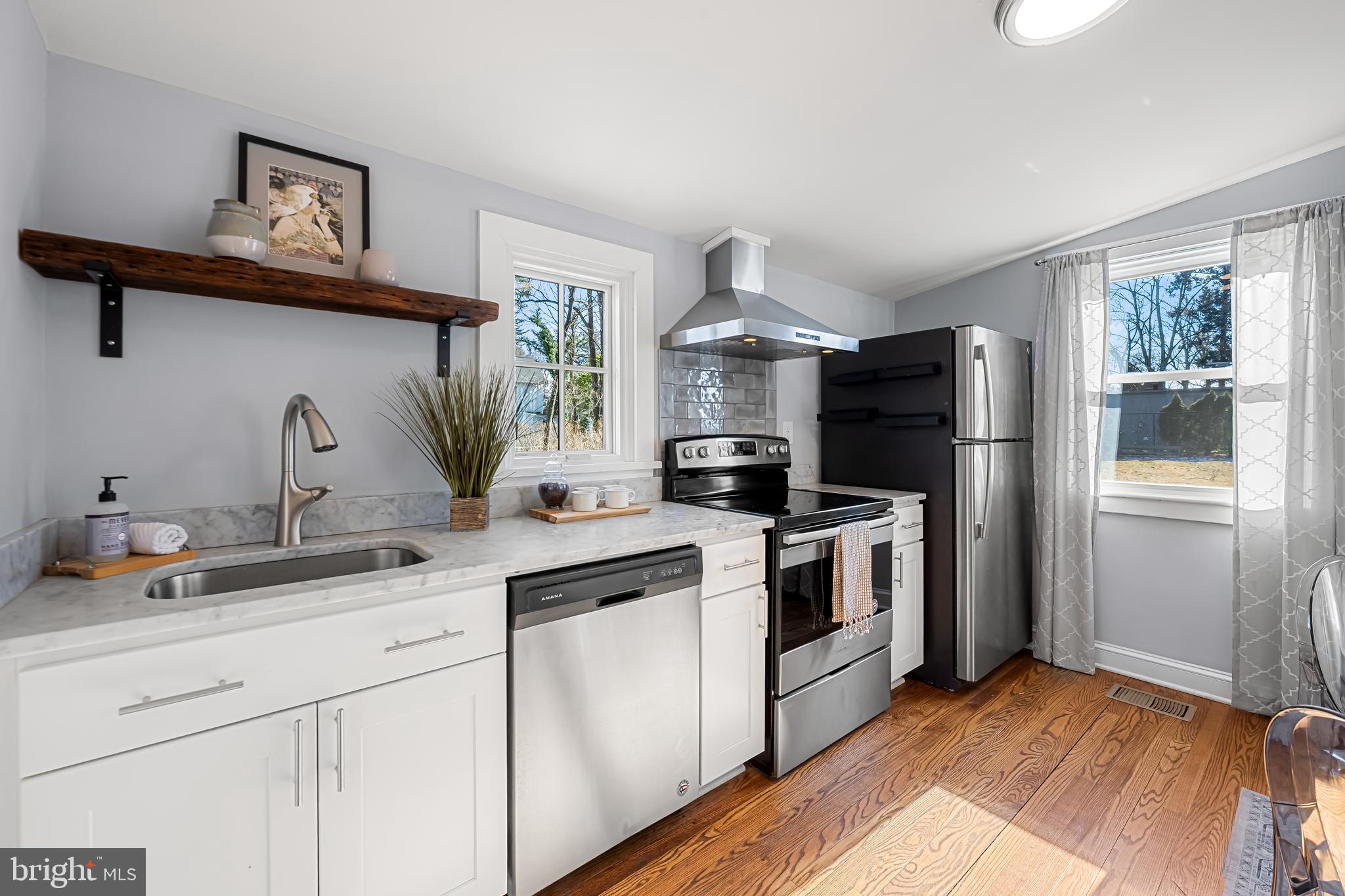 MOUNT WASHINGTON - Residential