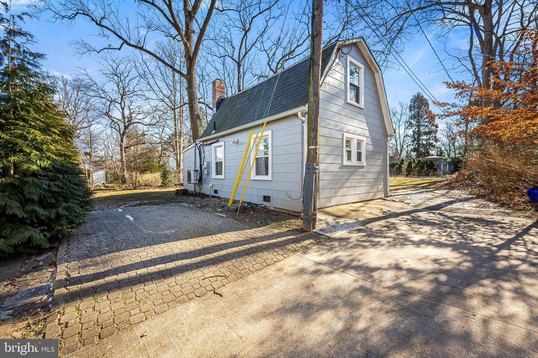 MOUNT WASHINGTON - Residential