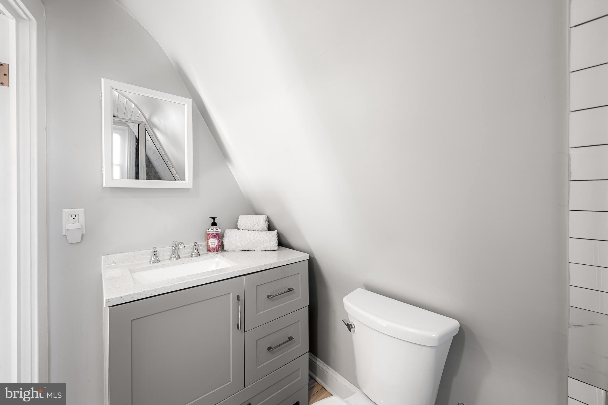 MOUNT WASHINGTON - Residential