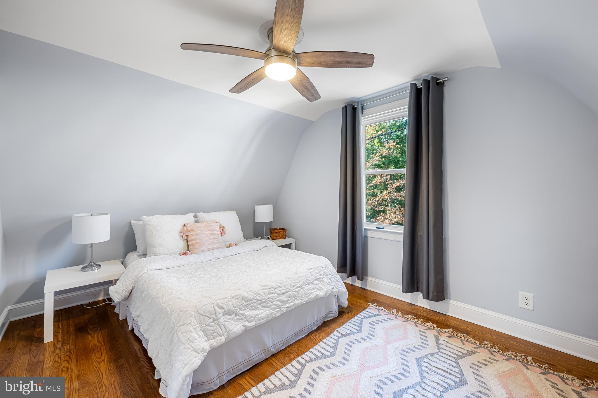 MOUNT WASHINGTON - Residential