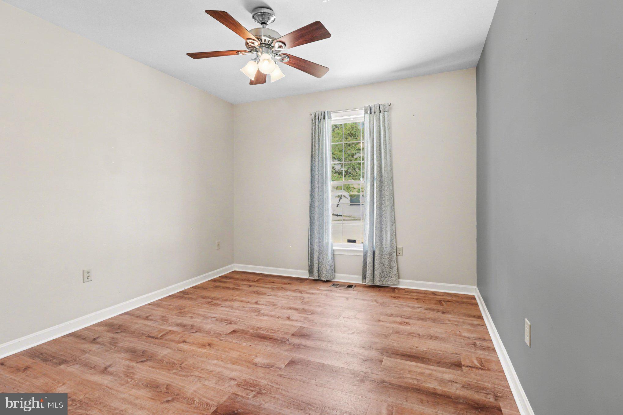 LEAVELLS CROSSING - Residential