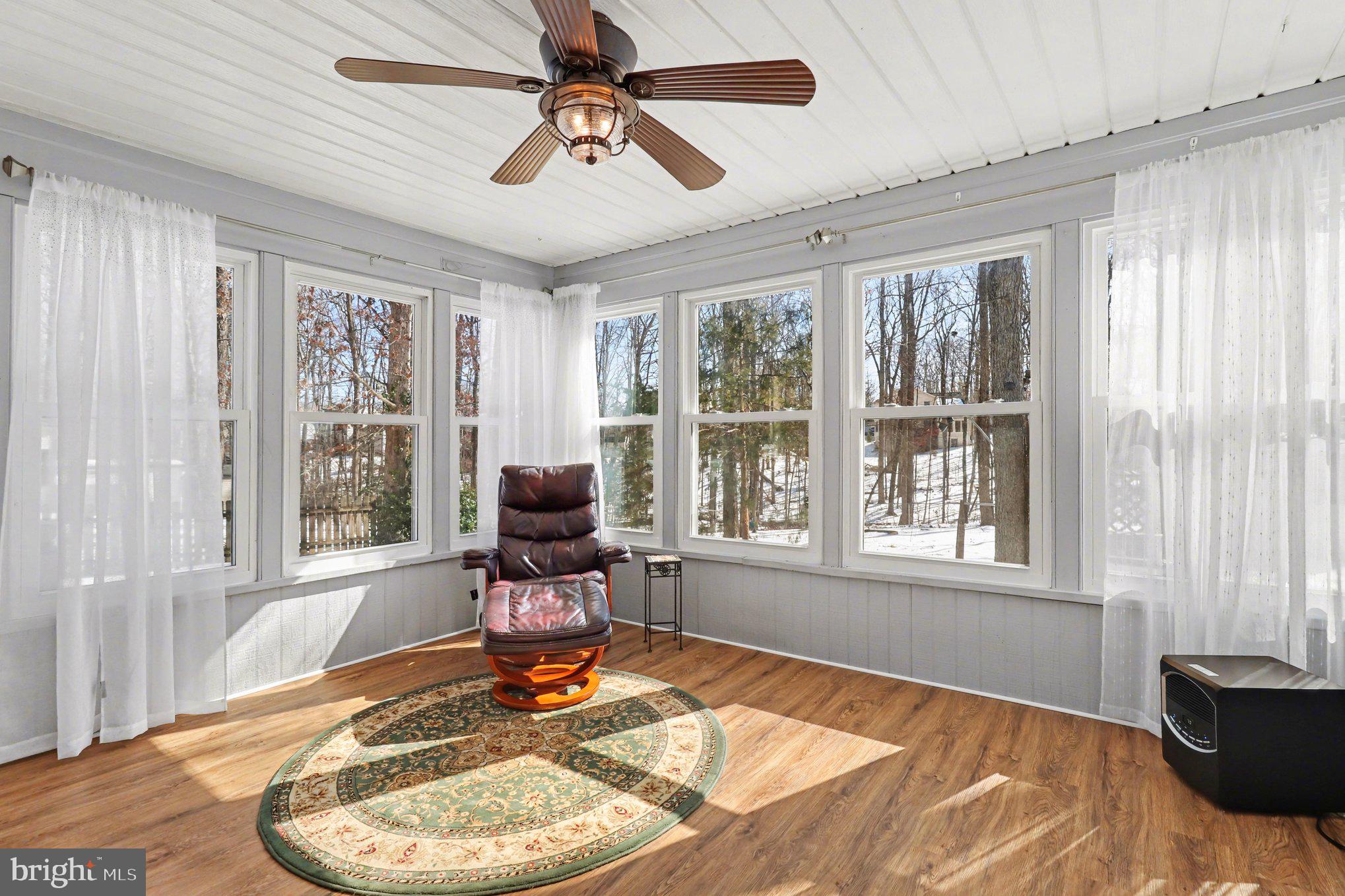 LEAVELLS CROSSING - Residential