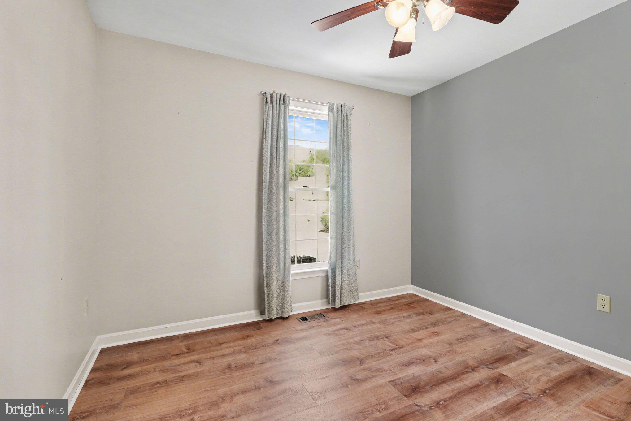 LEAVELLS CROSSING - Residential