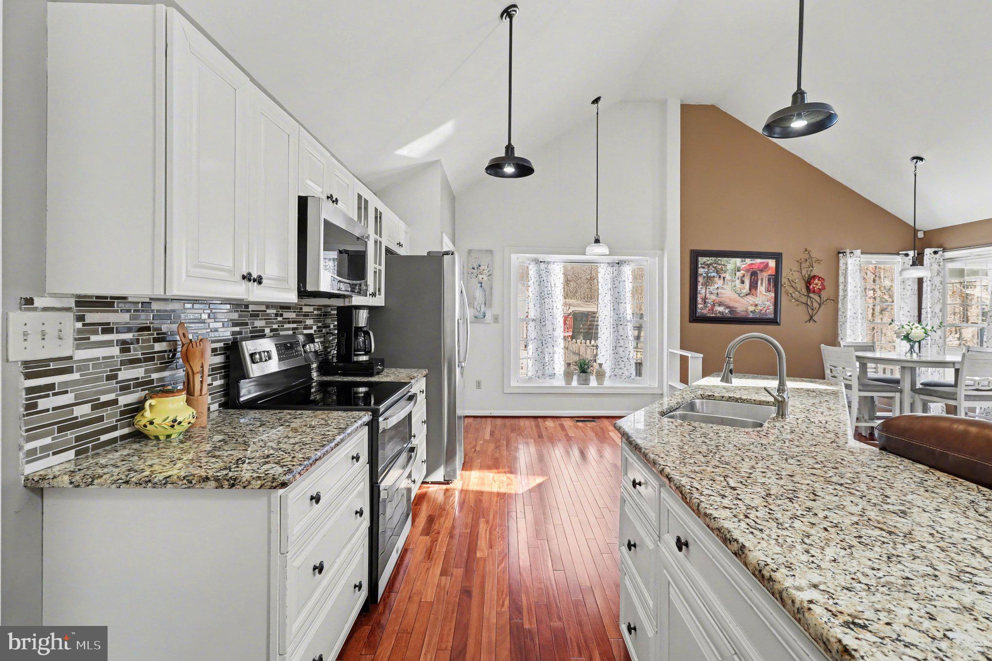 LEAVELLS CROSSING - Residential