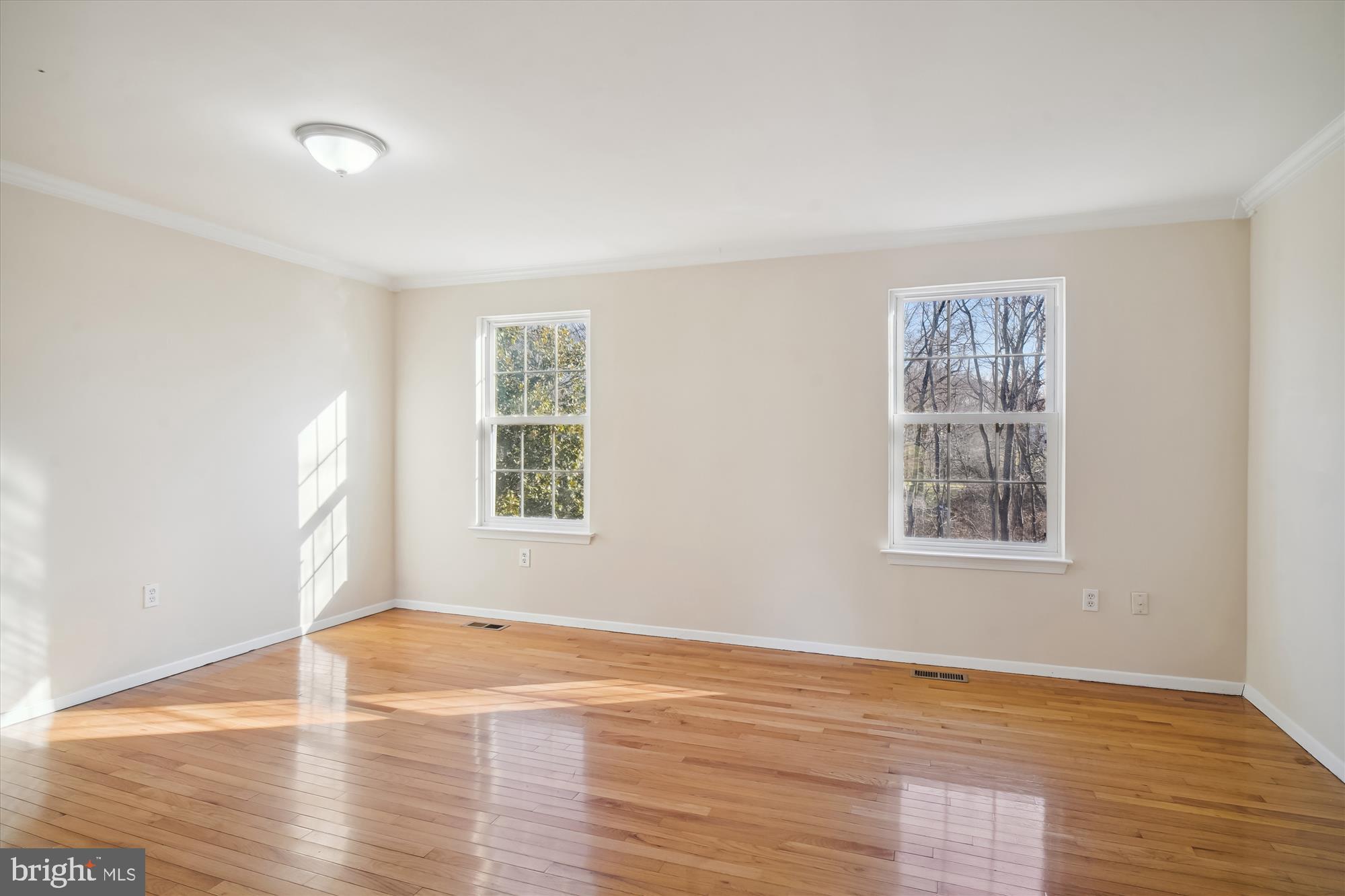 HUNTERS WOODS - Residential