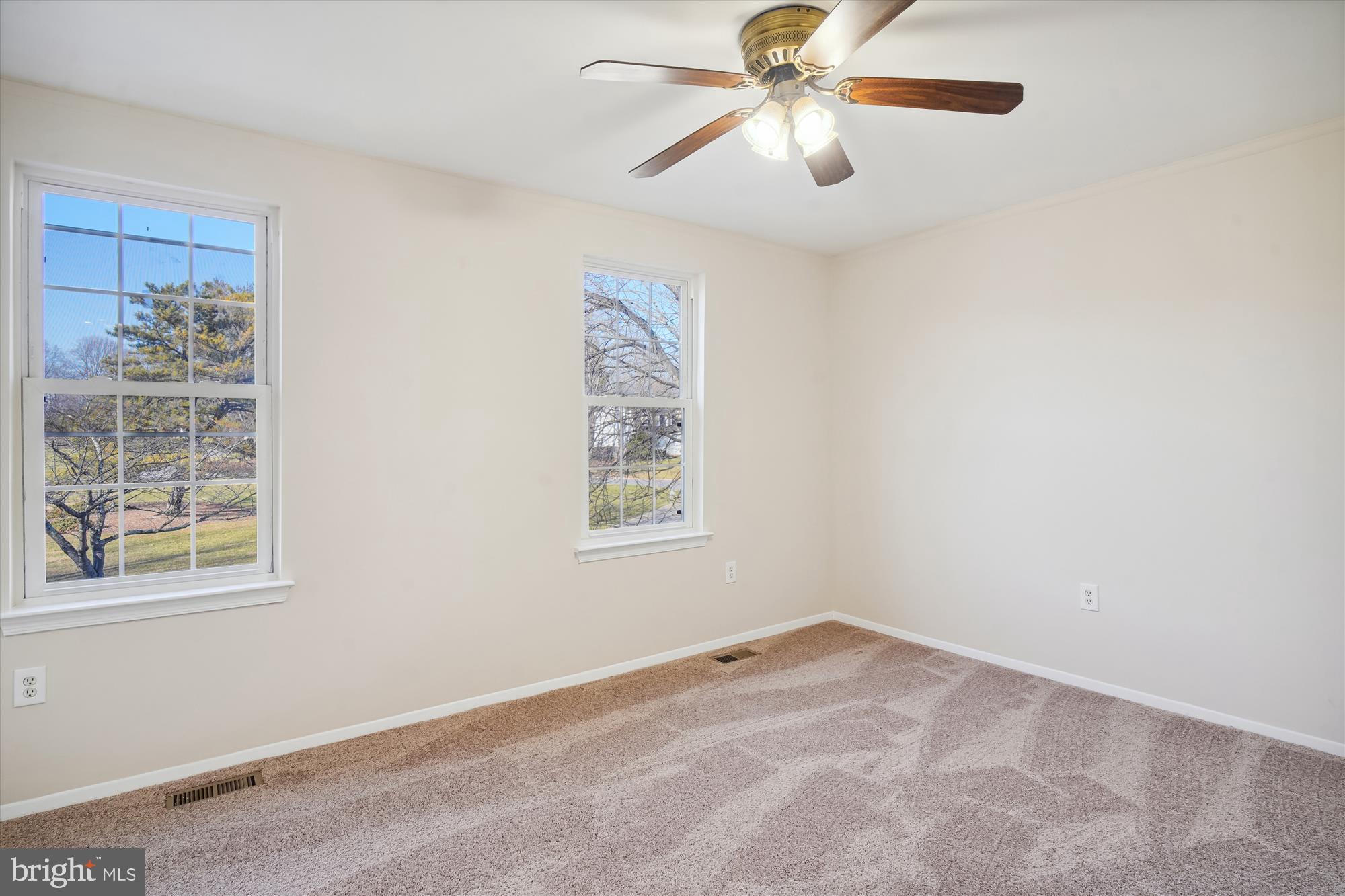 HUNTERS WOODS - Residential