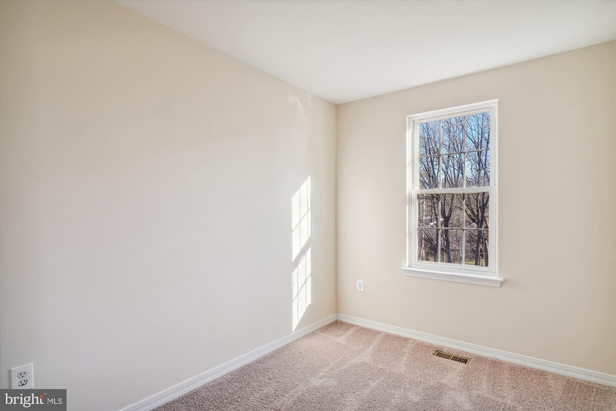 HUNTERS WOODS - Residential