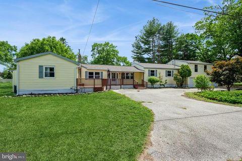 Homes For Sale - 2336 Auburn Avenue<br/> ATCO, NJ 08004