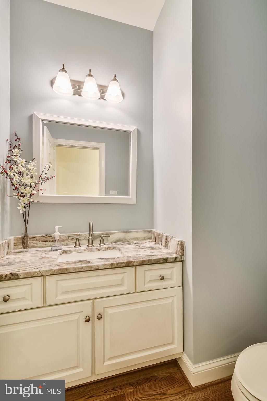 OAKTON WOODS - Residential