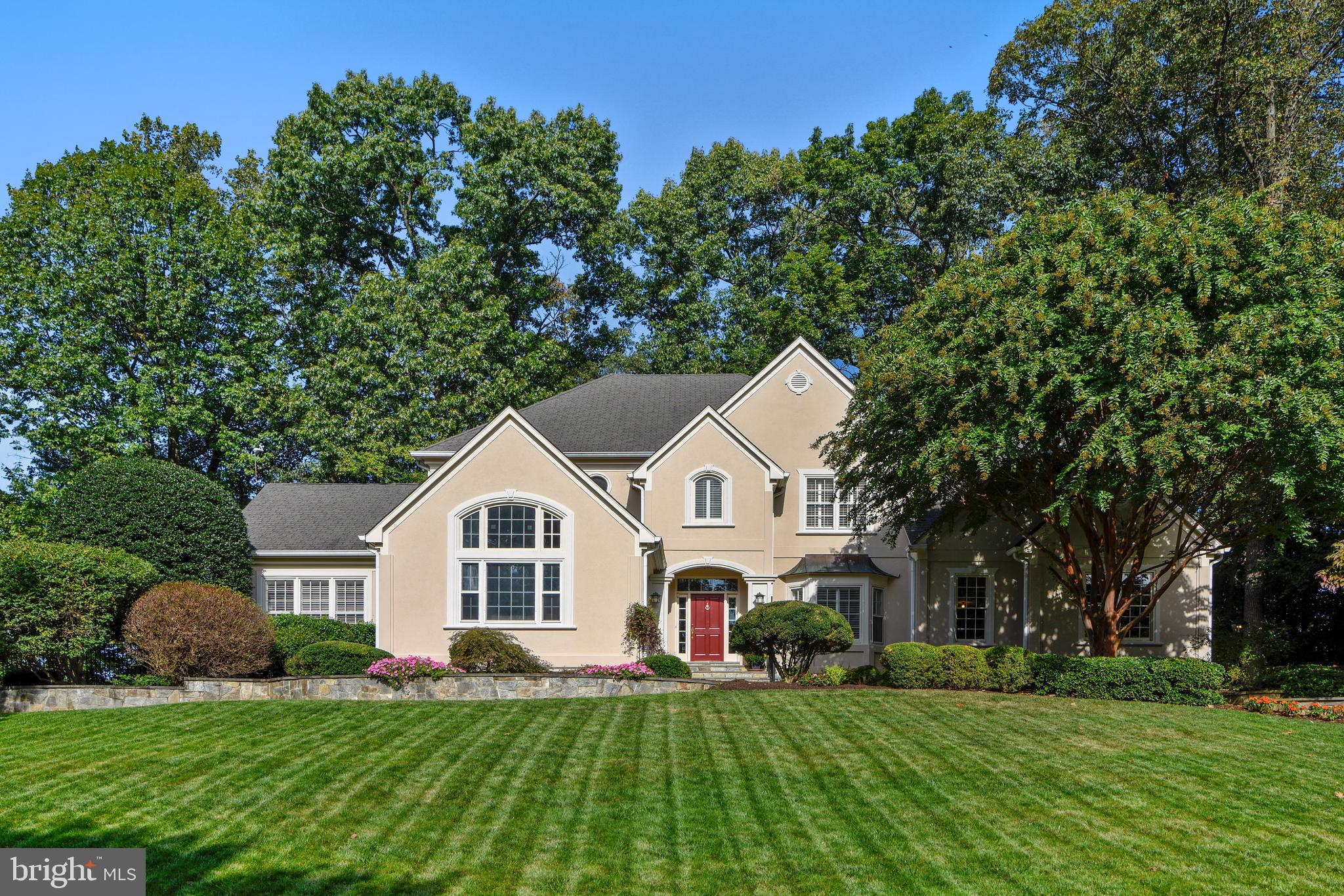 OAKTON WOODS - Residential