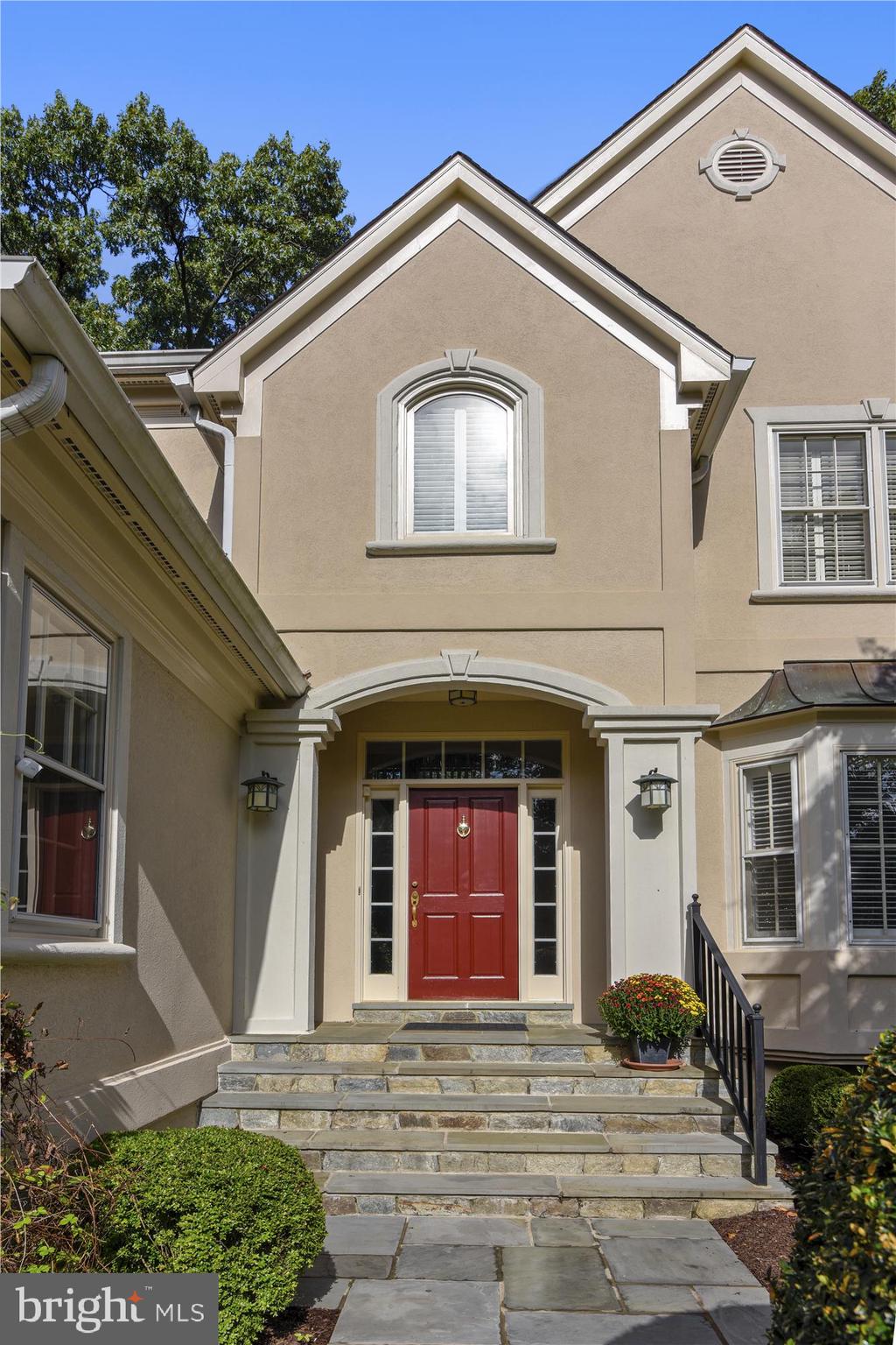 OAKTON WOODS - Residential