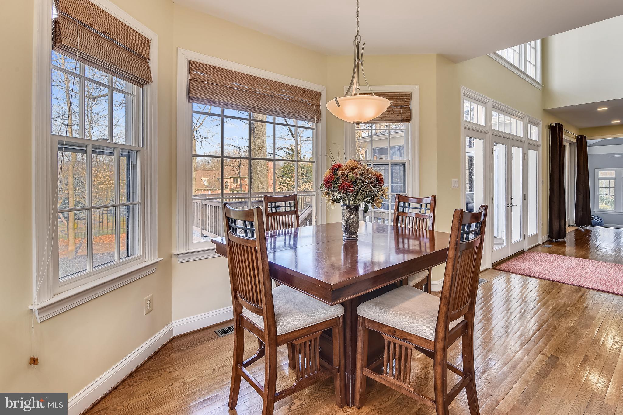 OAKTON WOODS - Residential