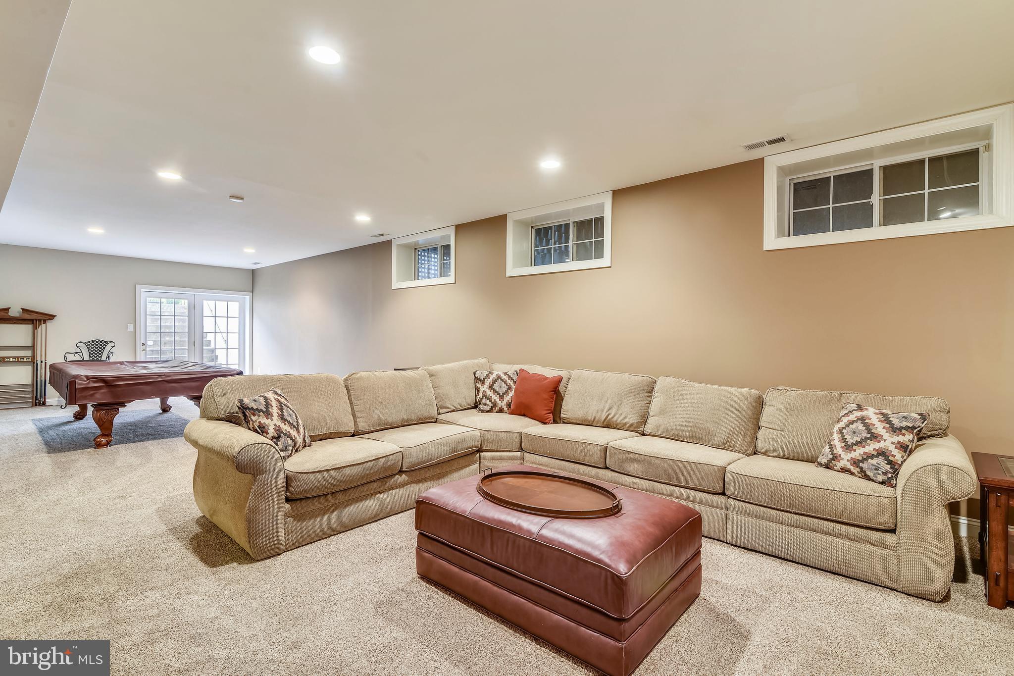 OAKTON WOODS - Residential