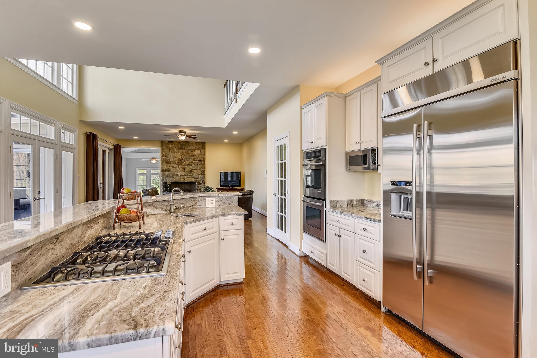 OAKTON WOODS - Residential