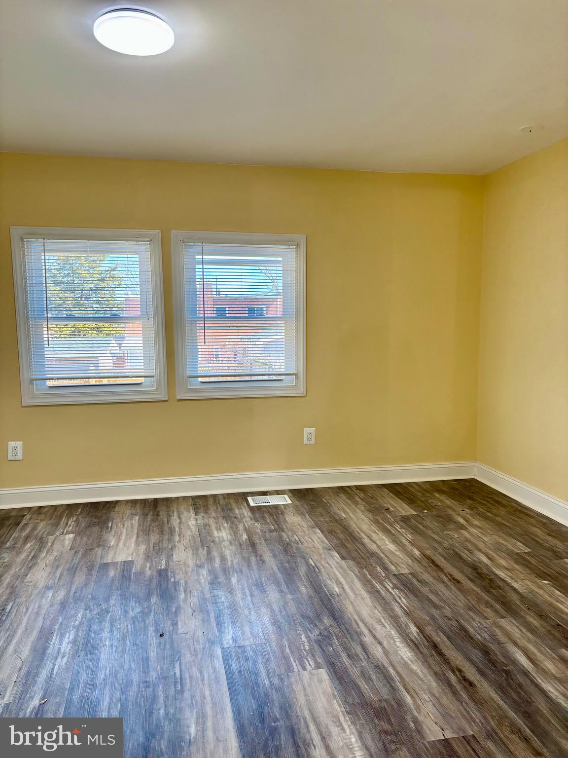 NEW HAMPSHIRE ESTATES - Residential Lease