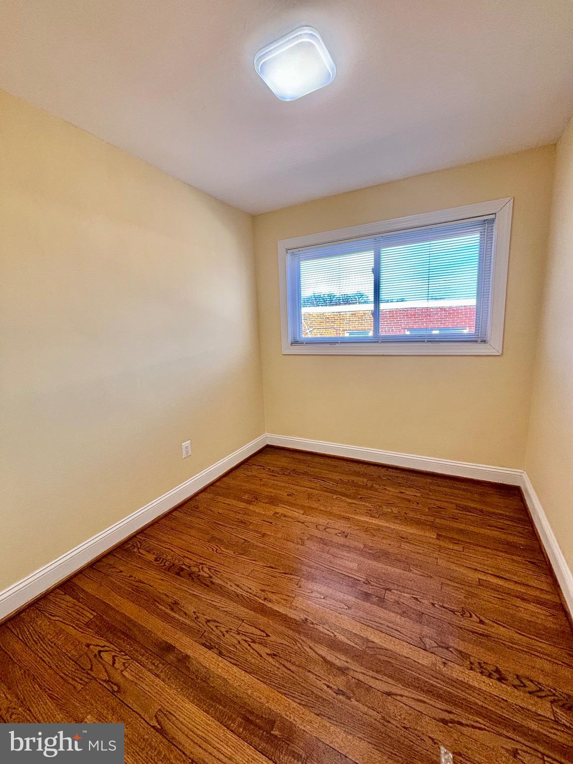 NEW HAMPSHIRE ESTATES - Residential Lease