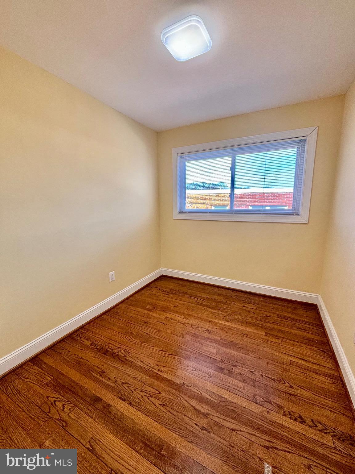 NEW HAMPSHIRE ESTATES - Residential Lease