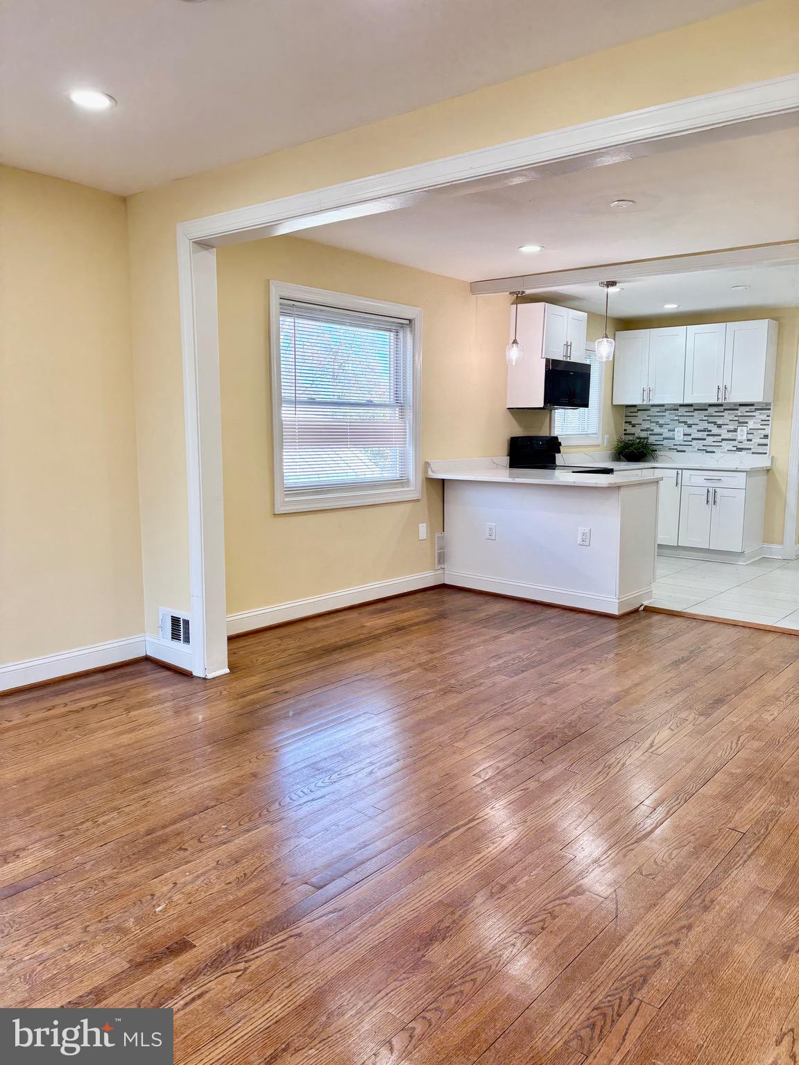 NEW HAMPSHIRE ESTATES - Residential Lease