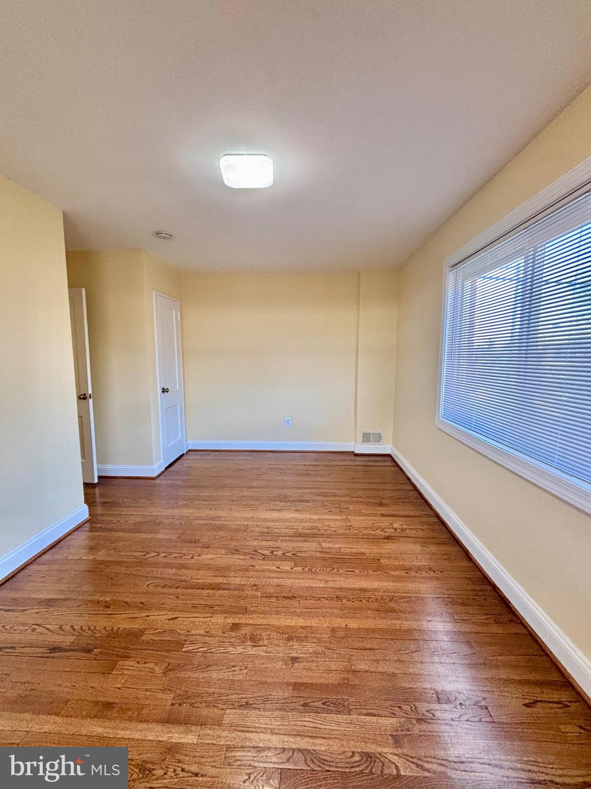 NEW HAMPSHIRE ESTATES - Residential Lease