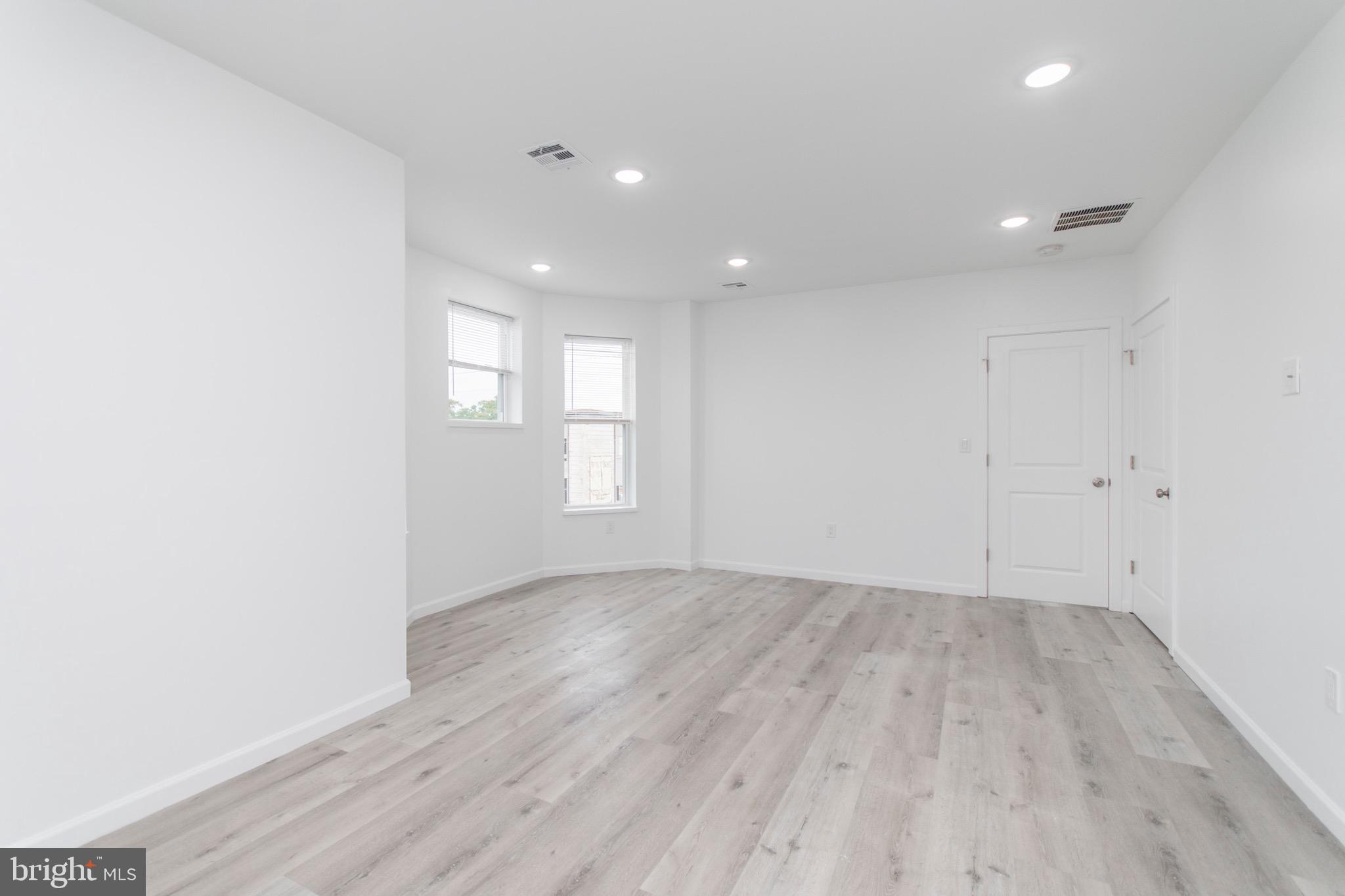 MILL CREEK - Residential Lease