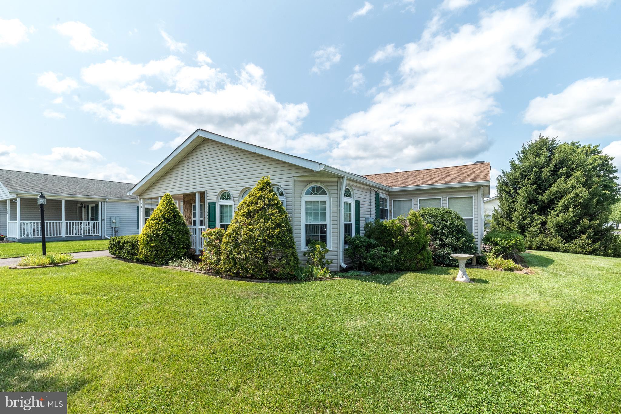 387 THRUSH COURT W W