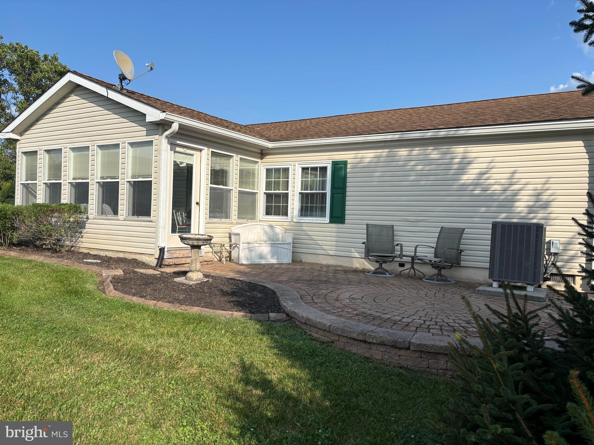 387 THRUSH COURT W W