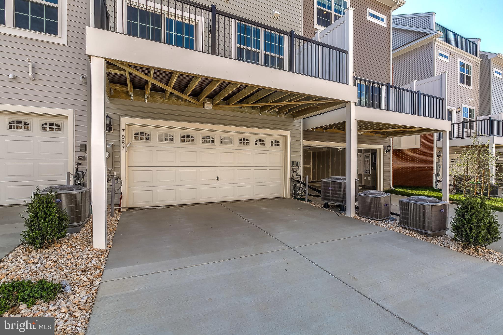 BLUE STREAM - Residential