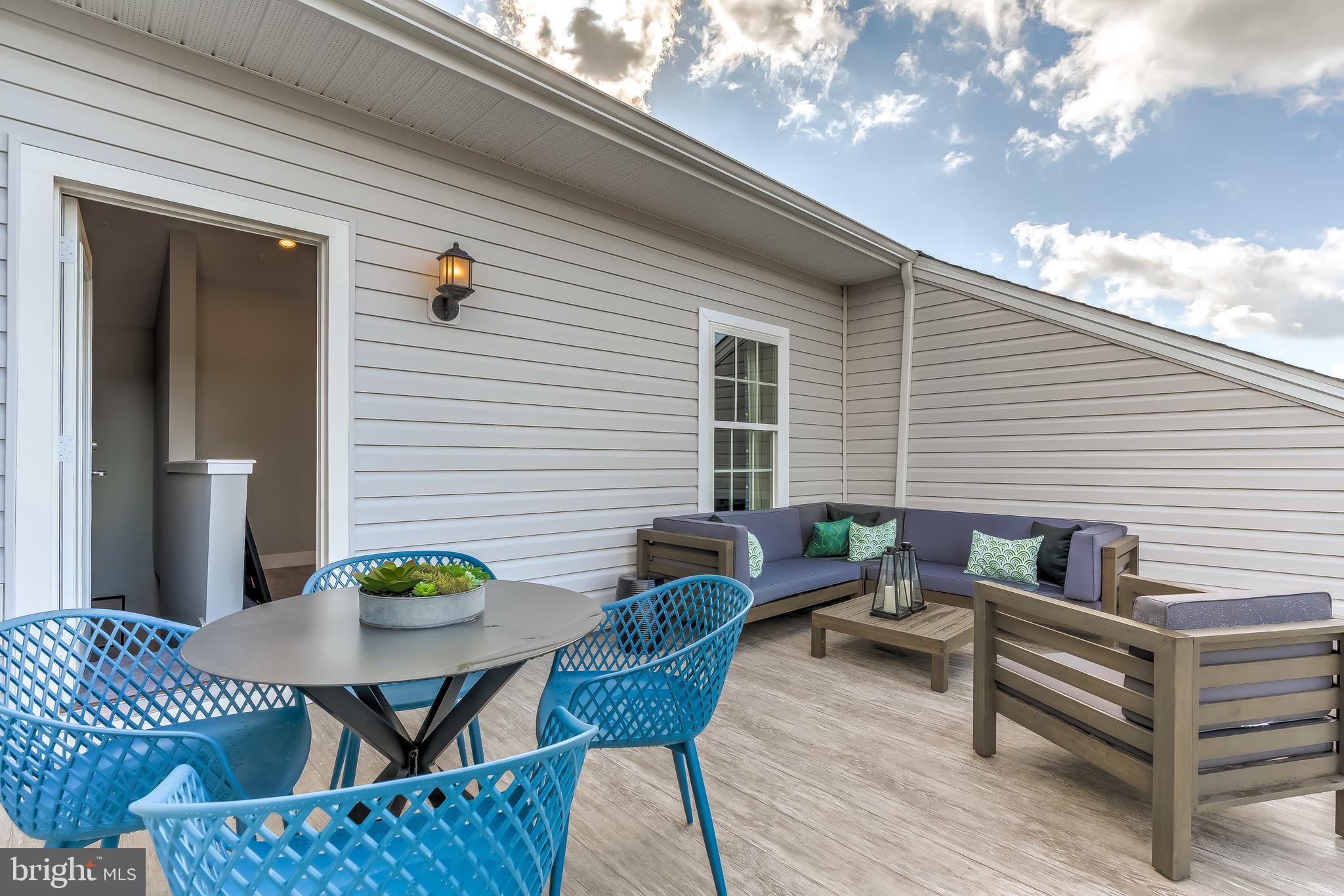 BLUE STREAM - Residential