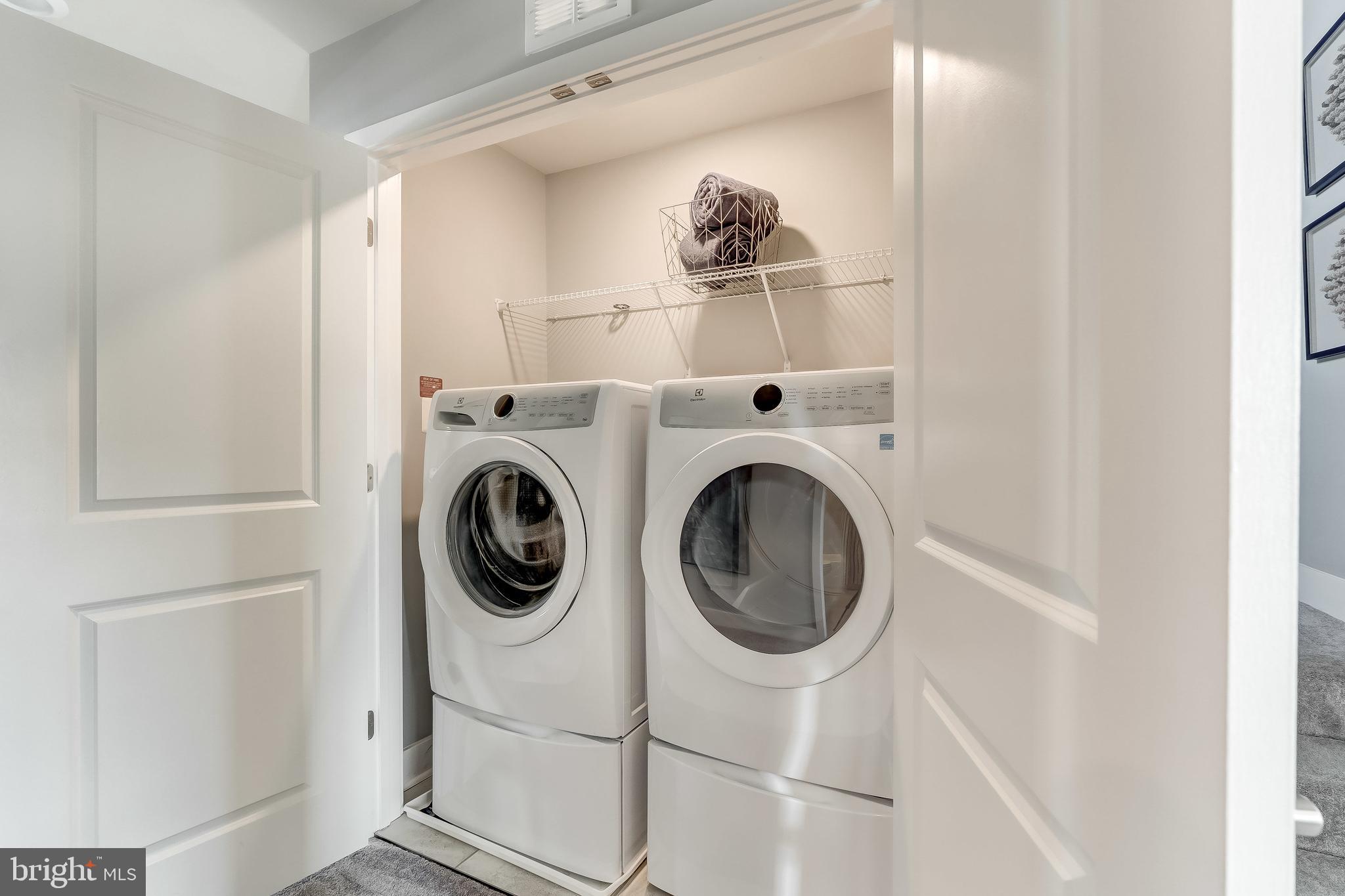 BLUE STREAM - Residential