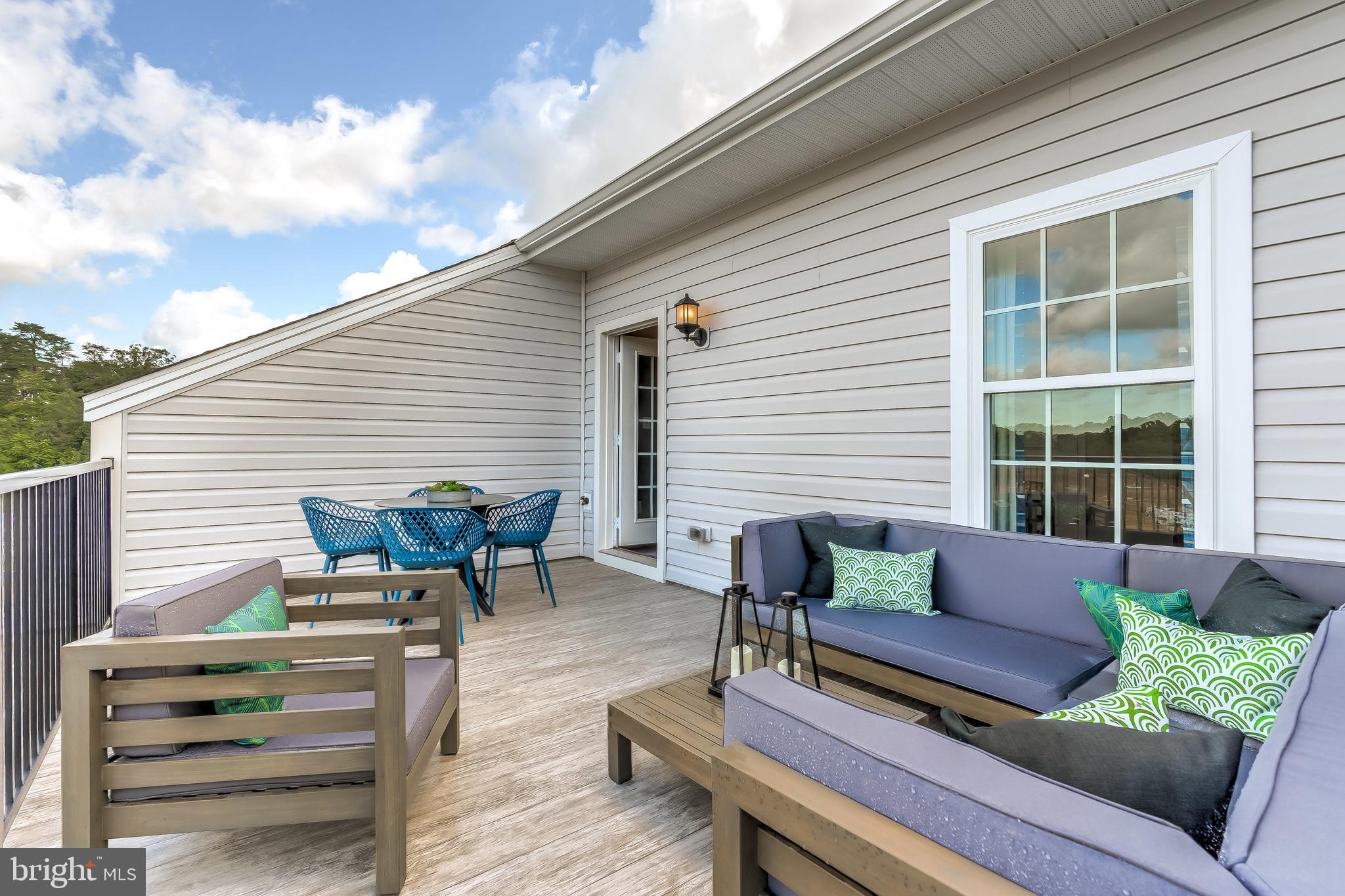 BLUE STREAM - Residential