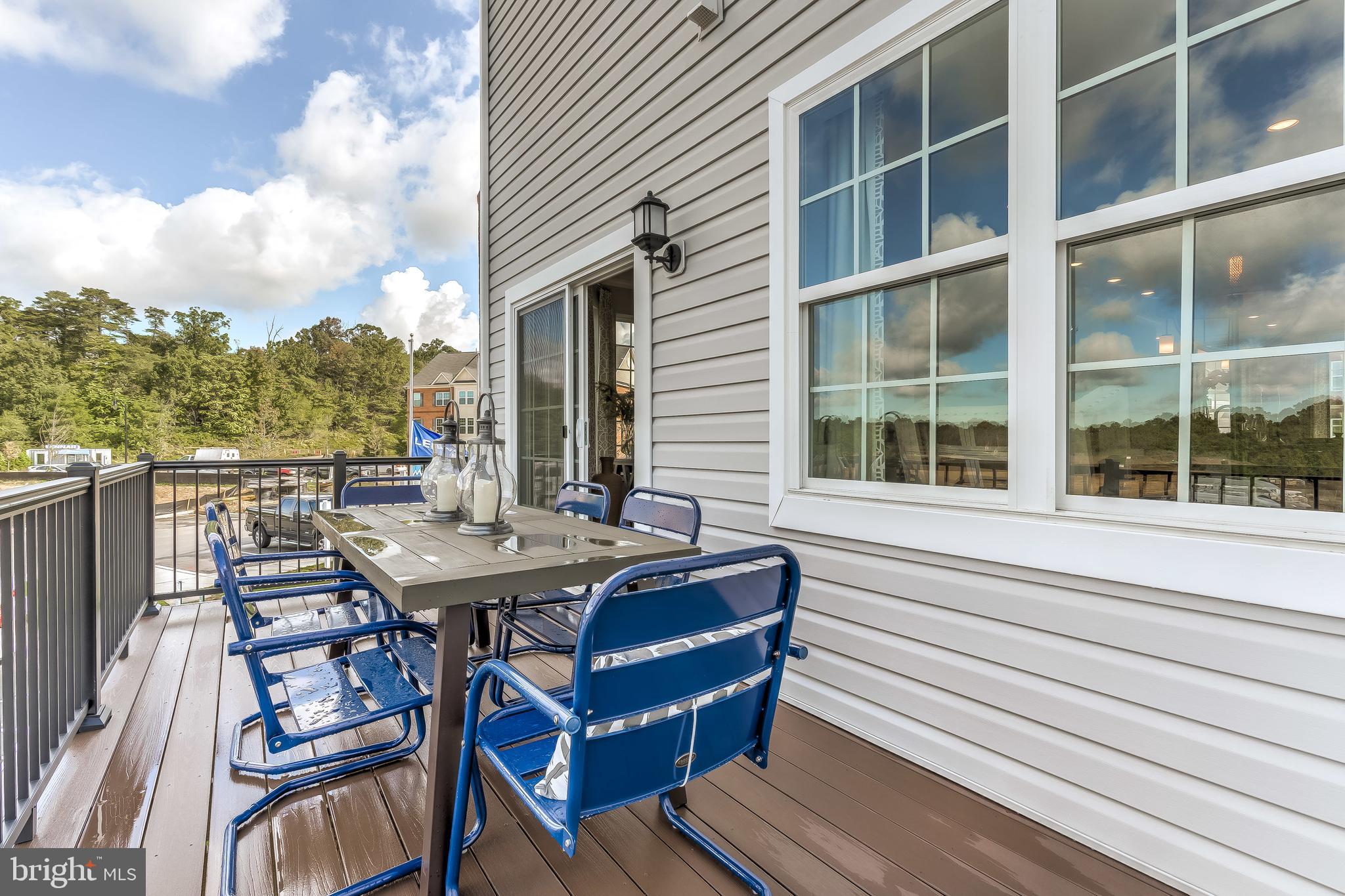 BLUE STREAM - Residential