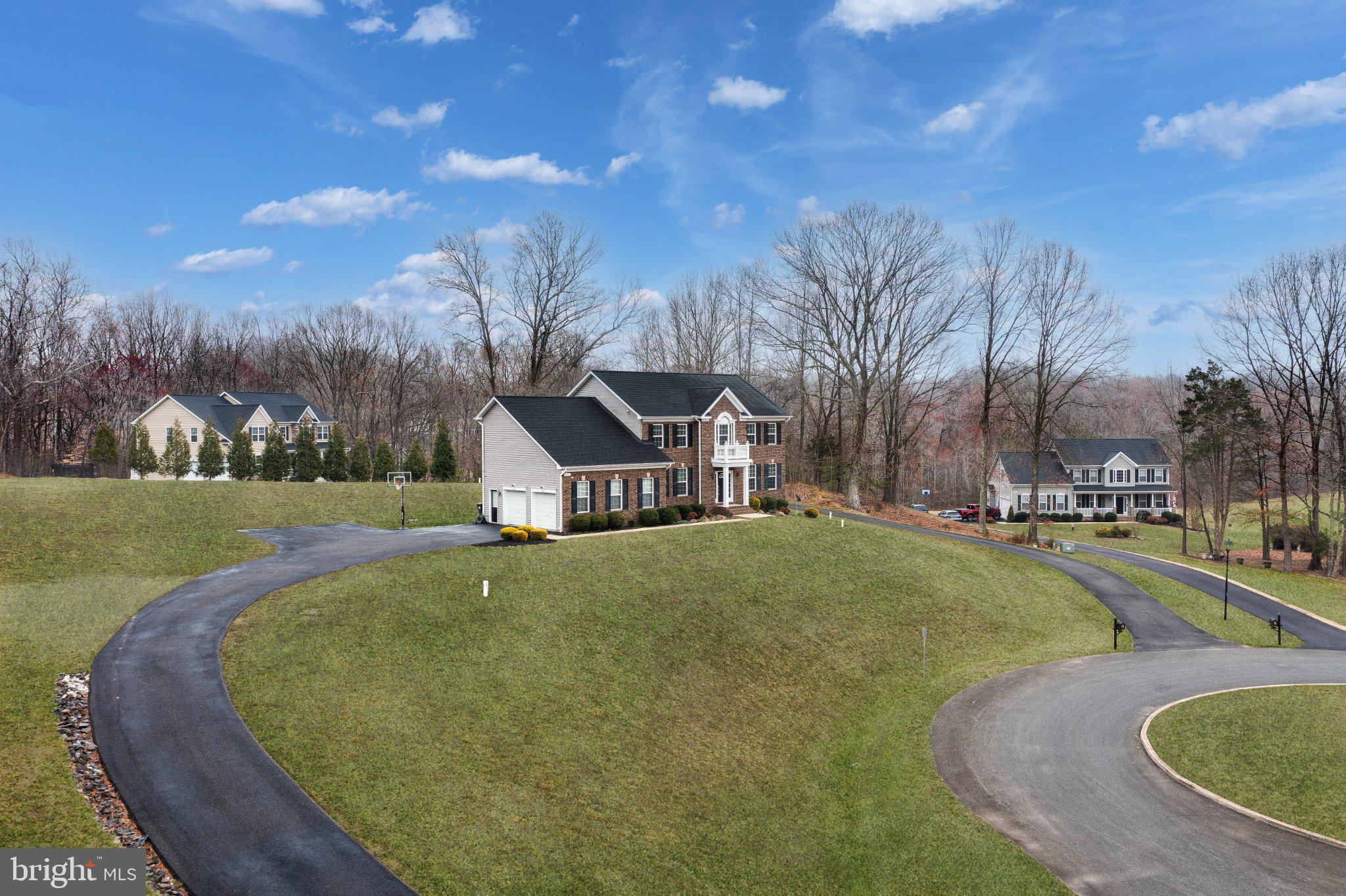 COACHMAN'S PATH - Residential