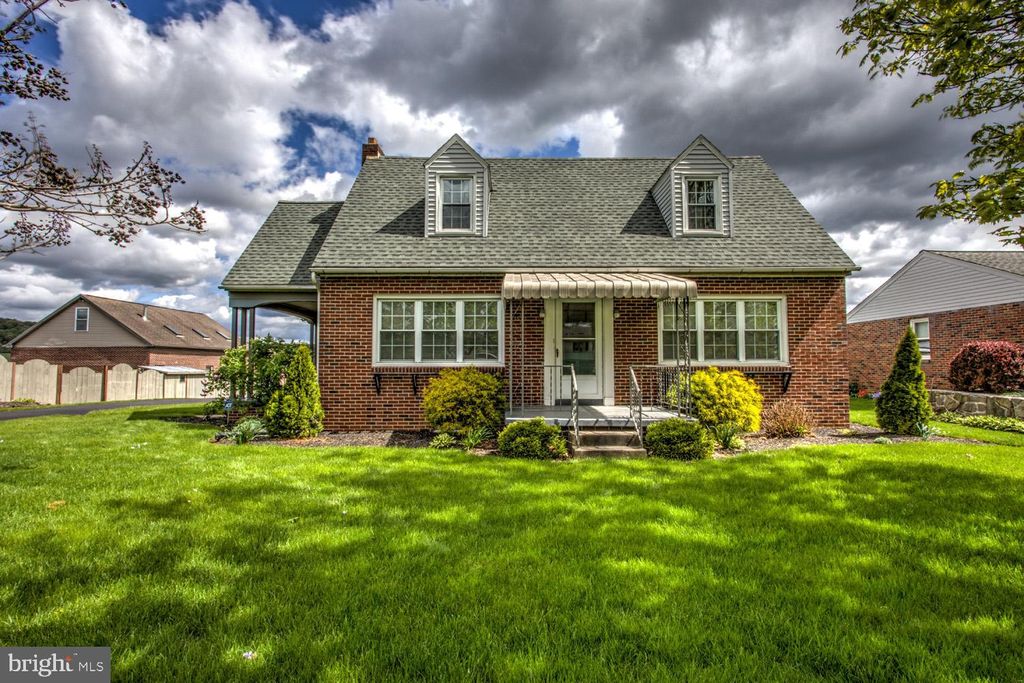 Photo of 1208 DIVISION HWY, EPHRATA, PA 17522 (MLS # PALA2034326)