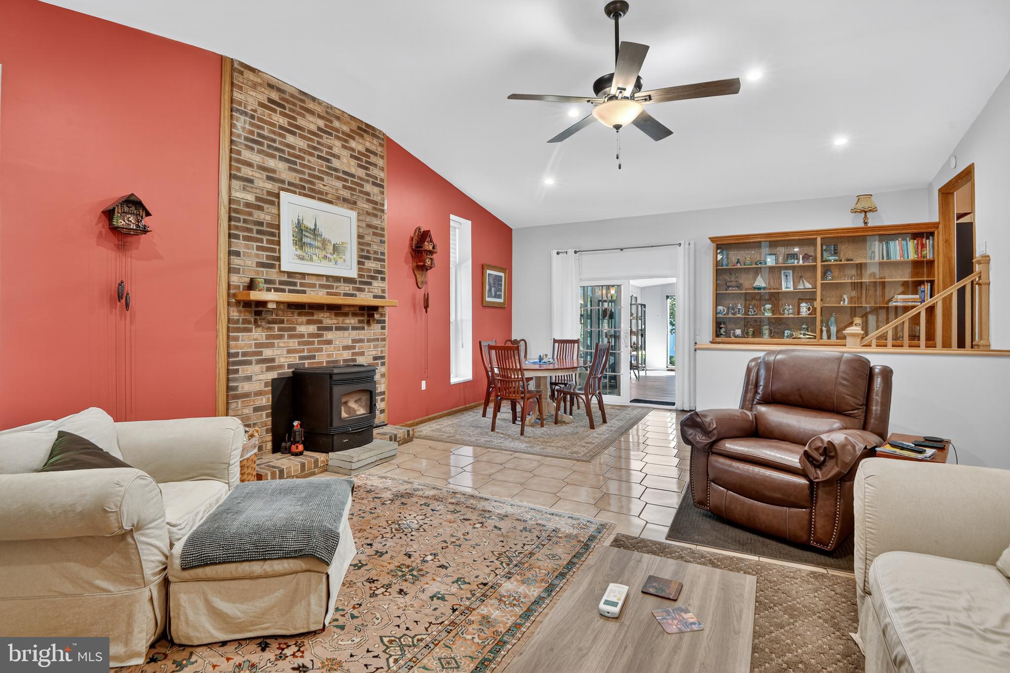 CHAMPION FOREST - Residential